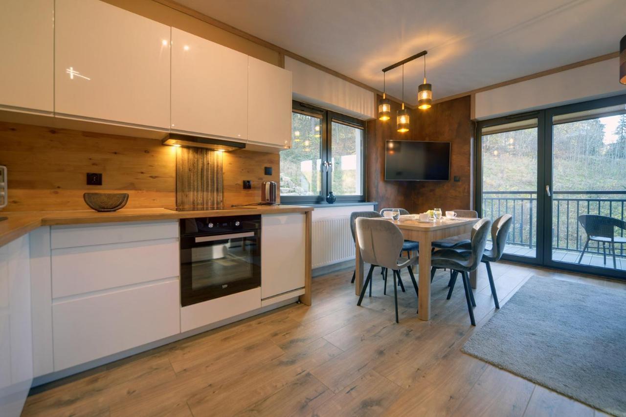 Stylowe I Klimatyczne Sun Seasons 24 W Karpaczu By Renters *